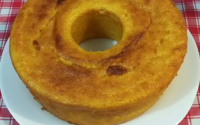 Bolo de milho no liquidificador