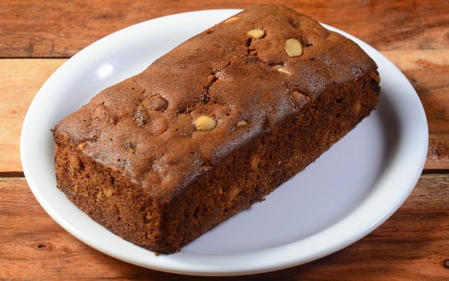 Bolo inglês de ameixa, chocolate e castanhas