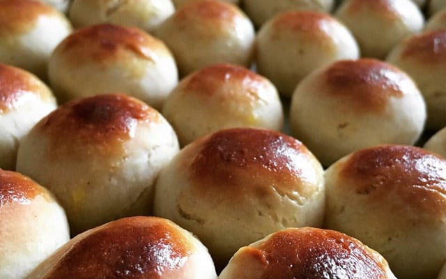 Pão caseiro de leite condensado no liquidificador