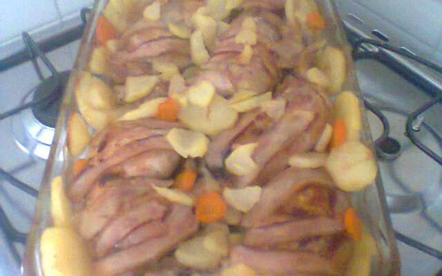 Coxa e sobrecoxa com bacon