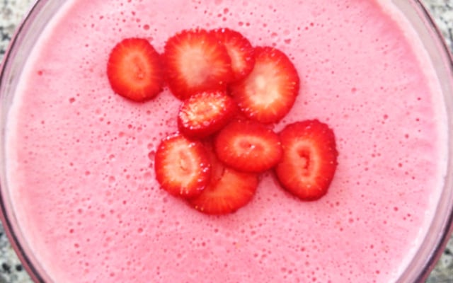 Mousse simples de gelatina