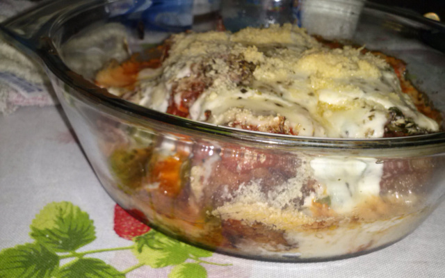 Almôndega à parmegiana (porpeta)