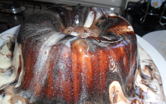 Pudim de sorvete com calda quente