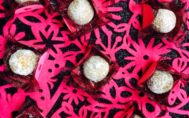 Docinhos de goiabada com coco