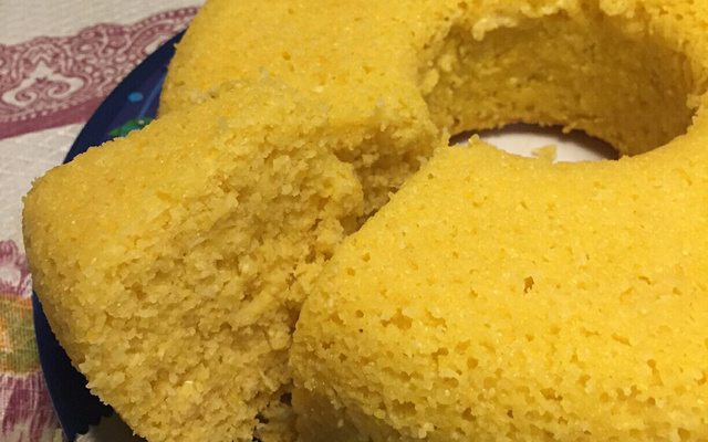 Bolo de milharina