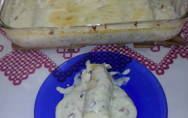 Canelone de ricota ao molho branco à moda Kukalucas