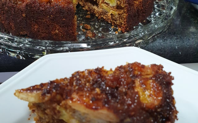 Cuca de banana com aveia