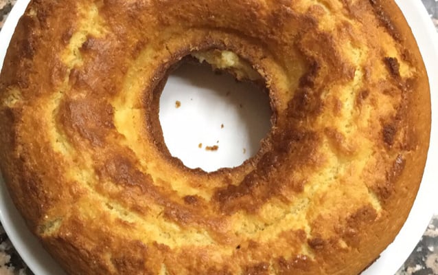 Bolo simples de liquidificador