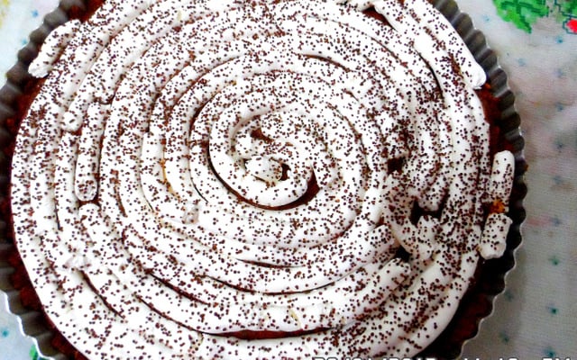 Torta mousse de chocolate com chantilly