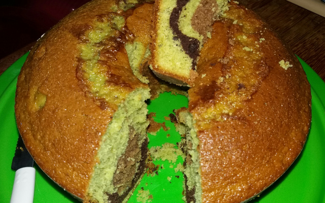 Bolo de ora-pro-nóbis