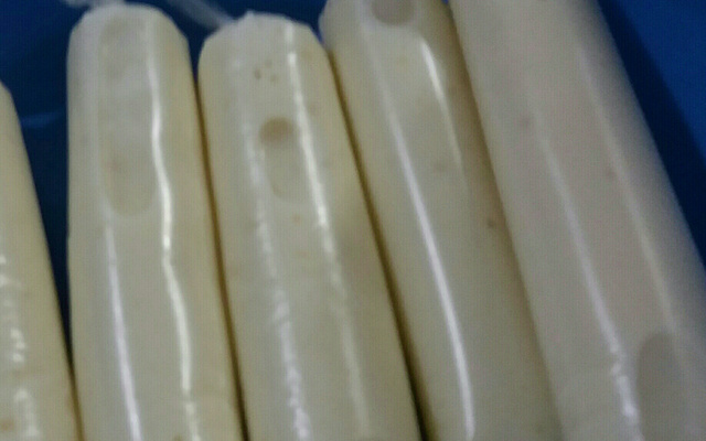 Sacolé (geladinho, chup-chup) de tapioca com coco