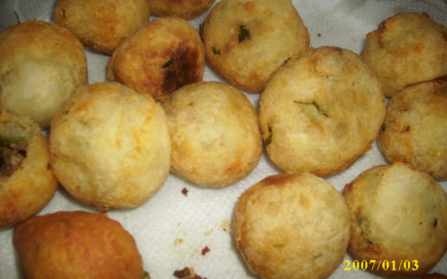 Bolinho de aipim fácil e delicioso da Danielle