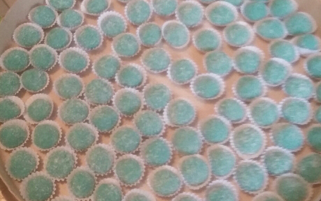 Brigadeiro azul de tutti frutti