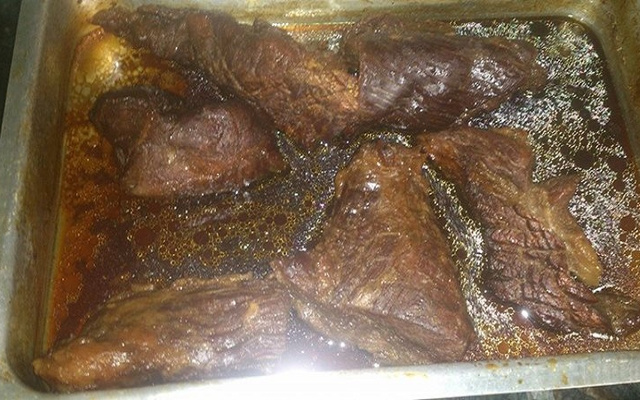 Carne na cerveja preta