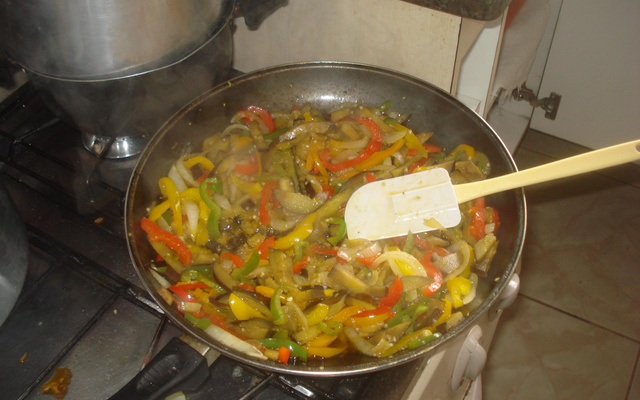 Salada de berinjela e pimentão
