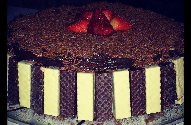 Bolo de iogurte e creme de avelã