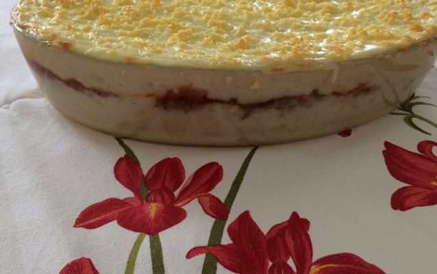 Escondidinho de mandioca com carne seca