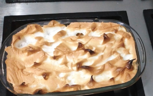 Doce de banana com suspiro