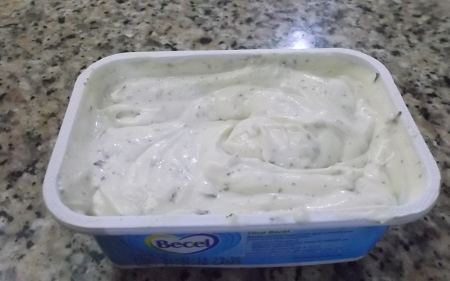 Patê de ricota temperado