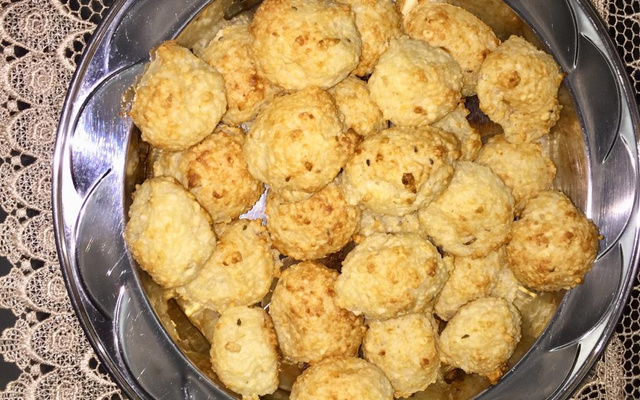 Bolo de tapioca (bolo de caroço)