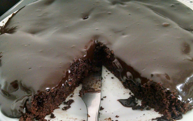 Bolo de chocolate com coco sem farinha