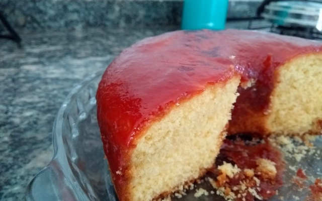 Bolo de creme de milho com goiabada (sem erro)