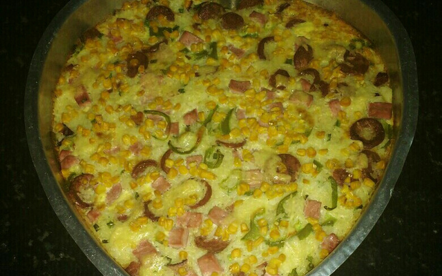 Torta de arroz cozido com carne (ou frango, porco, etc.)