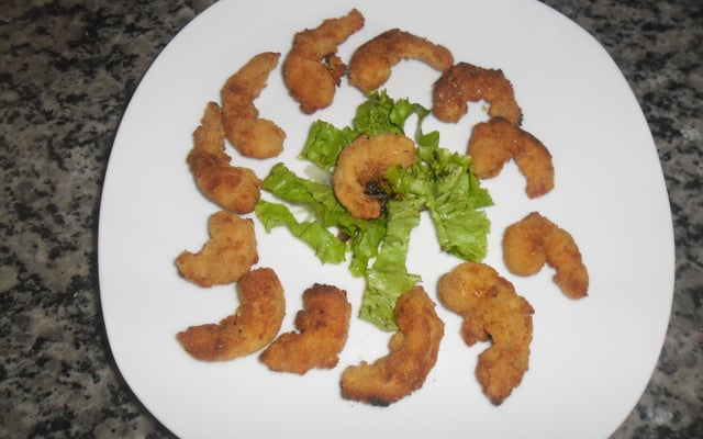 Camarão à milanesa