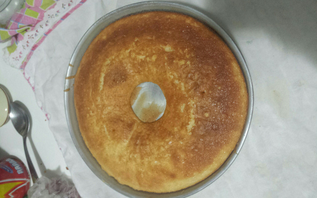 Bolo de massa branca