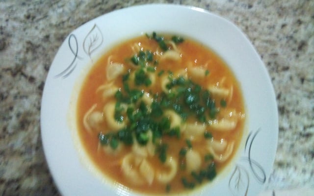 Sopa de capeletti