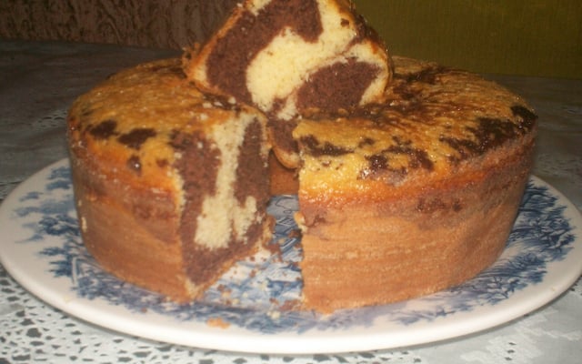 Bolo mármore delicioso e fácil