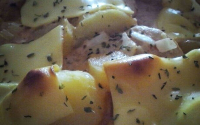 Frango gratinado com batatas