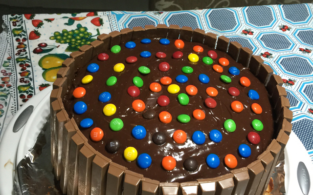 Bolo Kit-Kat