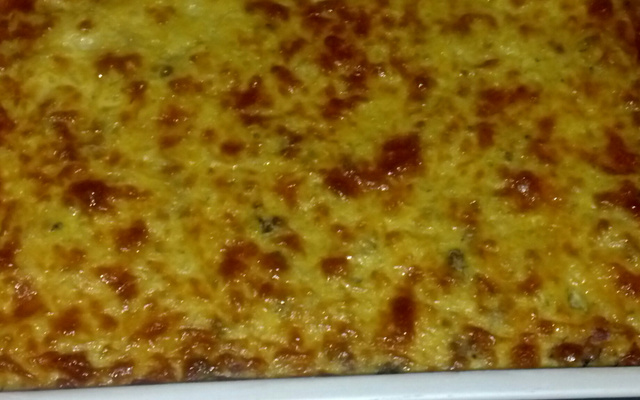 Pamonha com linguiça de forno