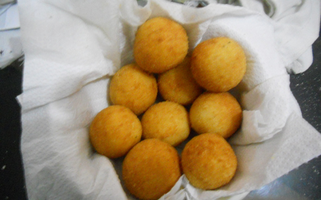 Bolinha de queijo