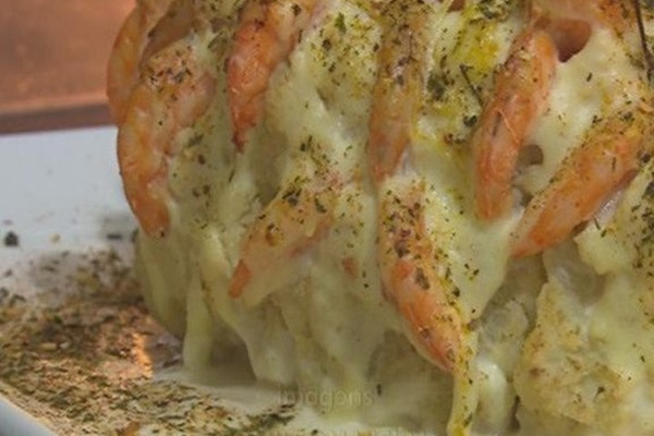 Couve-flor recheada com camarão