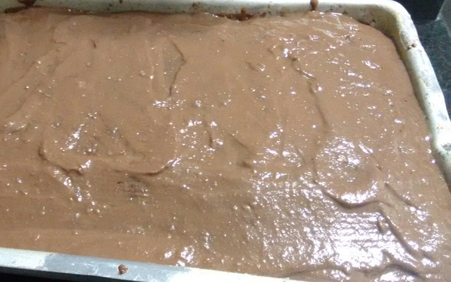 Bolo de chocolate simples