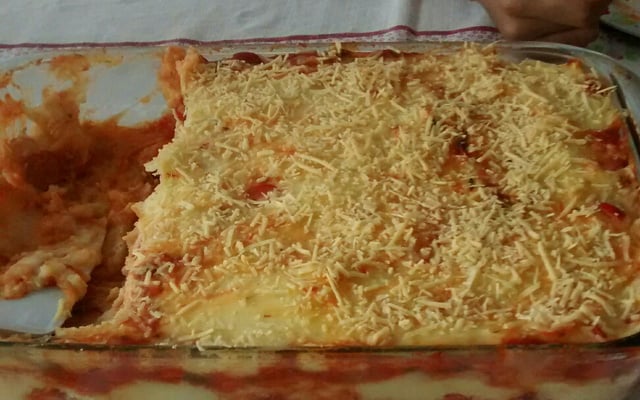 Cachorro quente de travessa