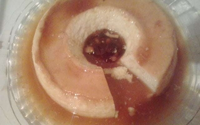 Pudim de leite condensado com coco