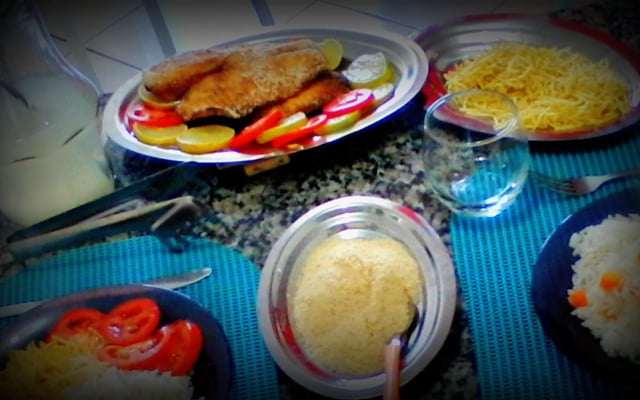 Tilápia frita da Cris