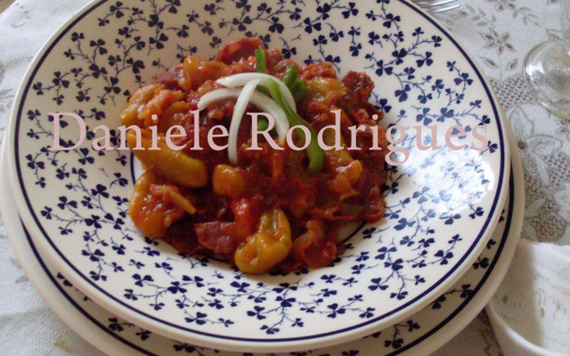 Nhoque de abóbora com molho de carne seca