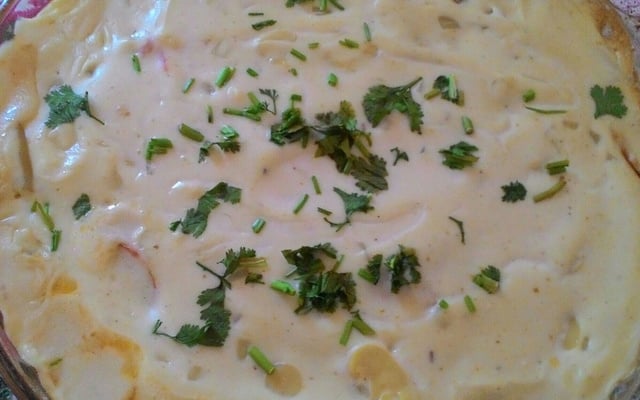 Salmão ao forno com molho branco