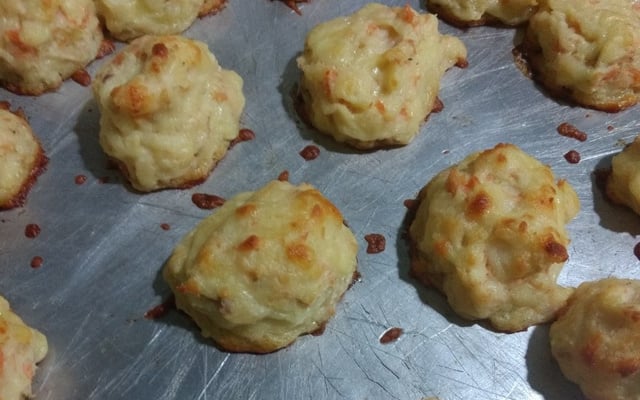 Bolinho de salmão