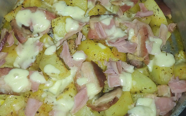 Batata gratinada com bacon
