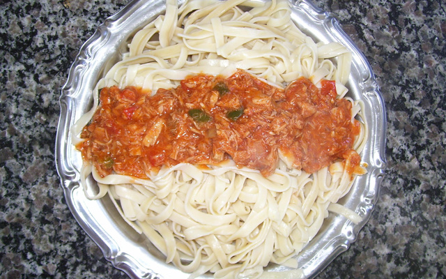 Talharim ao molho de atum