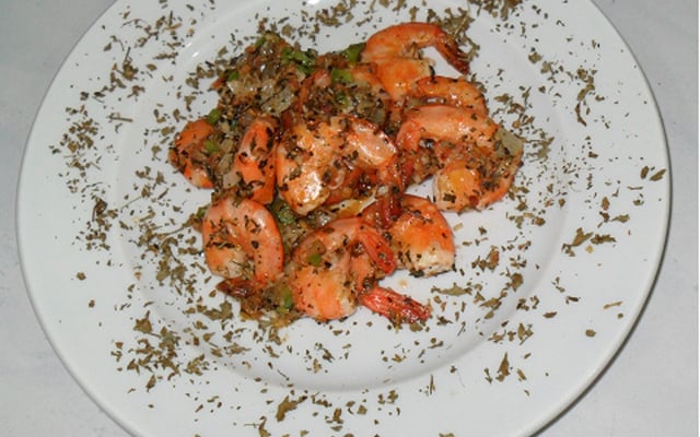 Camarão com ervas