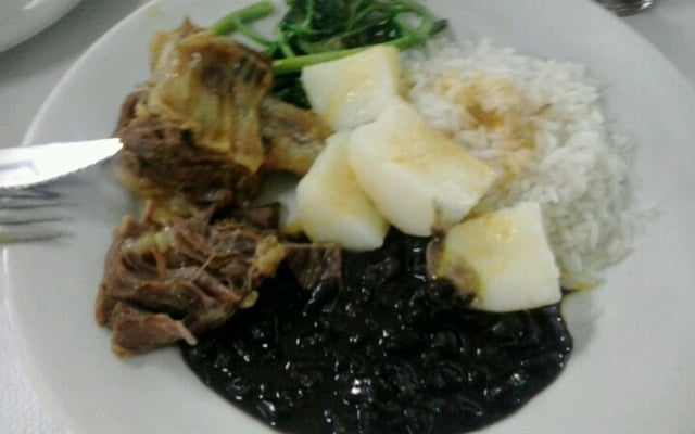 Costela com batata e agrião