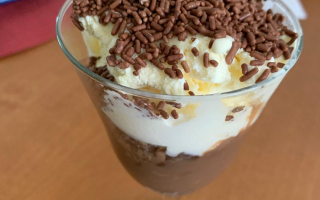 Sobremesa de bis rápida, fácil e deliciosa