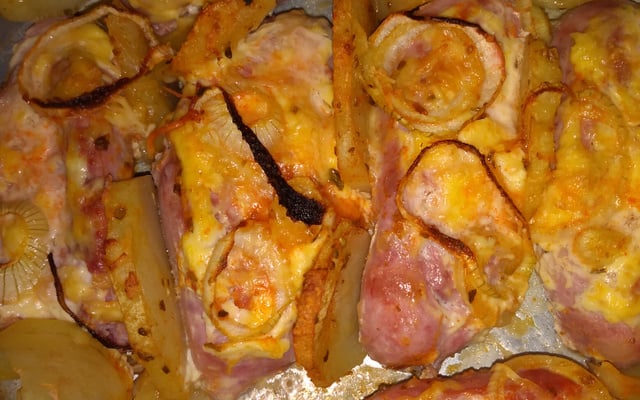 Linguiça gratinada com maionese