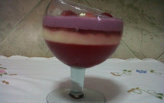 Gelatina com creme de coco